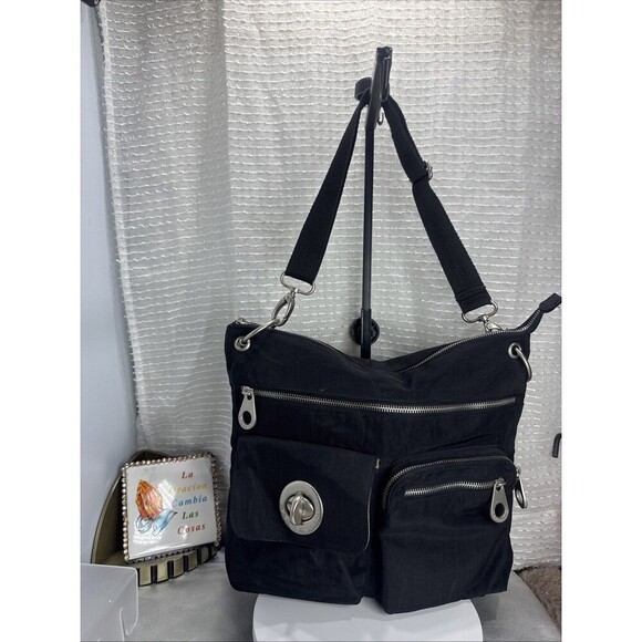 baggallini Handbags - (E4) Baggallini Durable Sydney Black Cross Body Bag Purse Travel Pockets